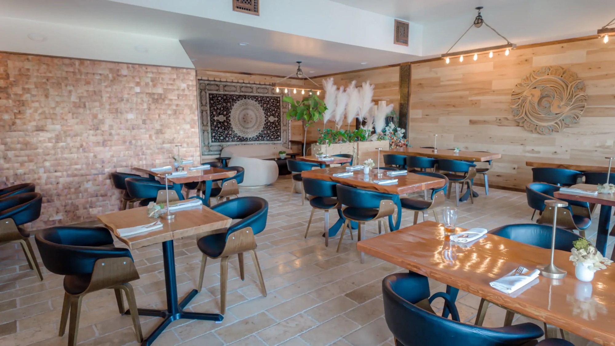 Ava Kro Restaurant · Completed